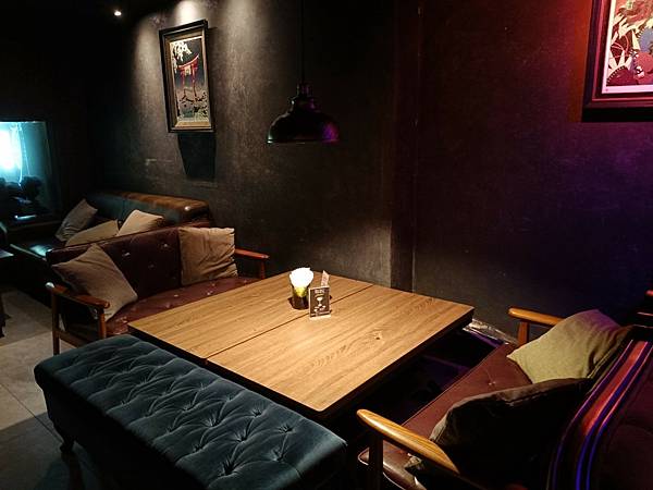 台北美食推-【AQUA Lounge酒吧】-串意美食/