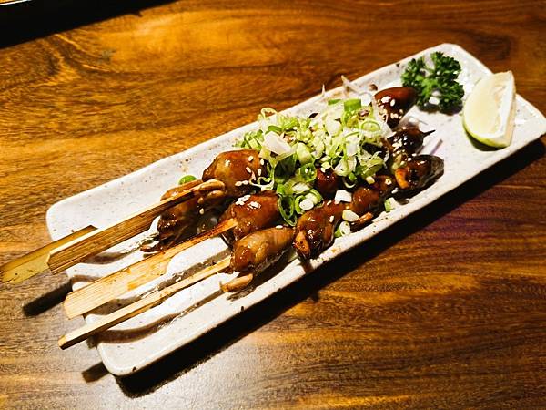 台北美食推-【AQUA Lounge酒吧】-串意美食/