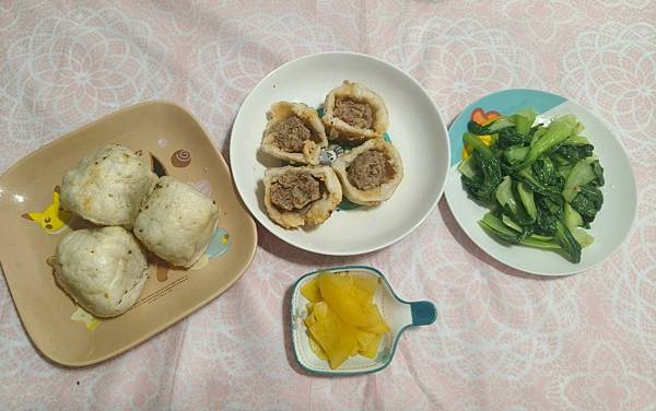 士林夜市大上海生煎包-皮脆外酥的香醇小吃/消夜/心/美