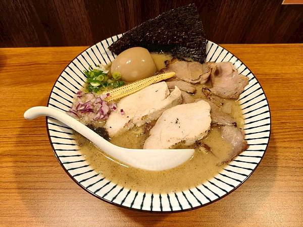 LINE_ALBUM_胡椒胸是蒜味拉_251002_26.jpg