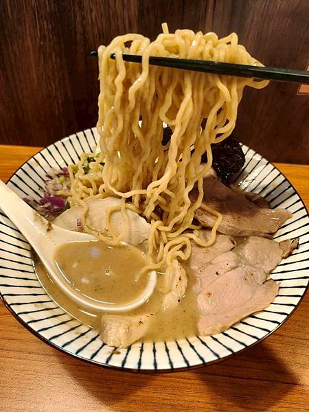 LINE_ALBUM_胡椒胸是蒜味拉_251002_53.jpg