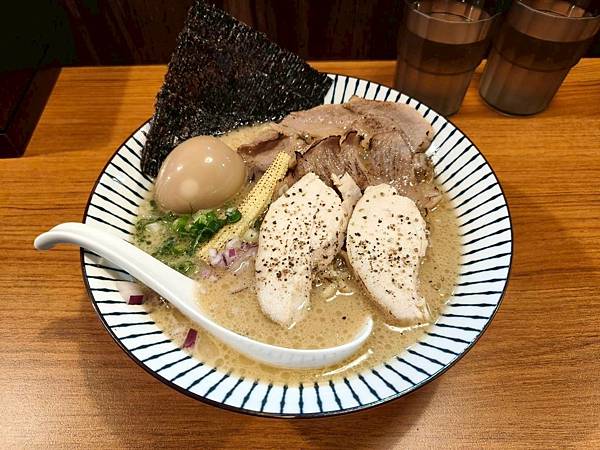 LINE_ALBUM_胡椒胸是蒜味拉_251002_27.jpg