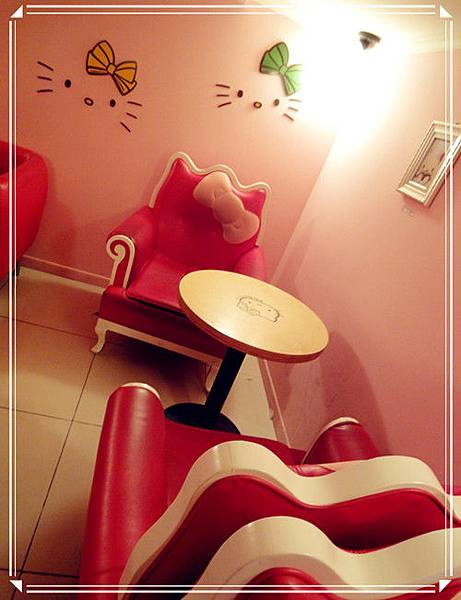 kitty cafe