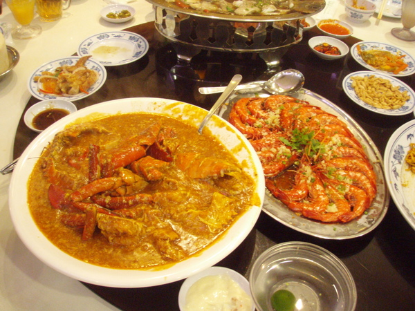 新加坡海鮮大餐~~時間:pm1200  工作到現在才吃飯  值得啦!!