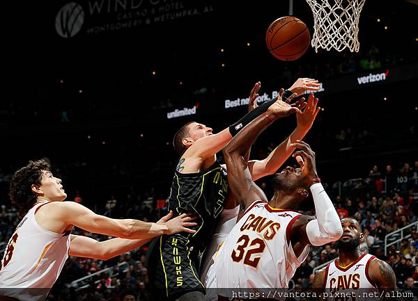 Mike+Muscala+Cleveland+Cavaliers+v+Atlanta+ti2ghbqy62Ex.jpg