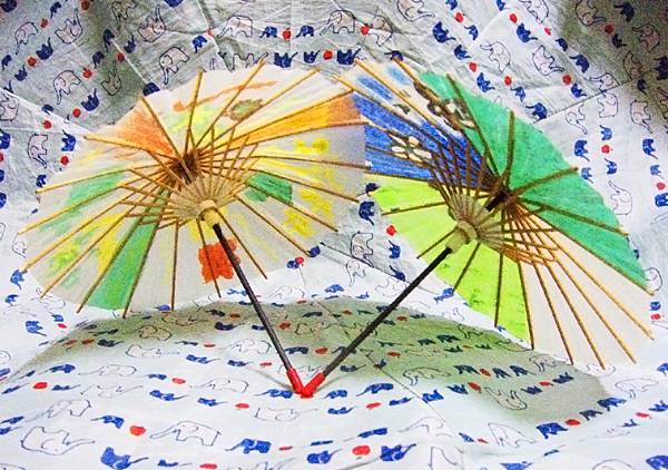 taiwan souvenirs and gifts oil paper umbrellas2.jpg taiwan souvenirs and gifts oil paper umbrellas2.jpg
