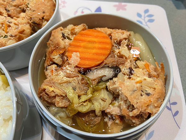 單身素食蔬食者的年夜飯可以這樣吃🧧 獅子頭魯白菜&三夜魯猴頭