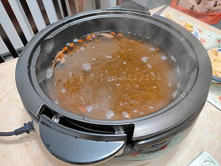 天氣涼爽適合吃火鍋😀 在家輕鬆簡易煮火鍋🍲