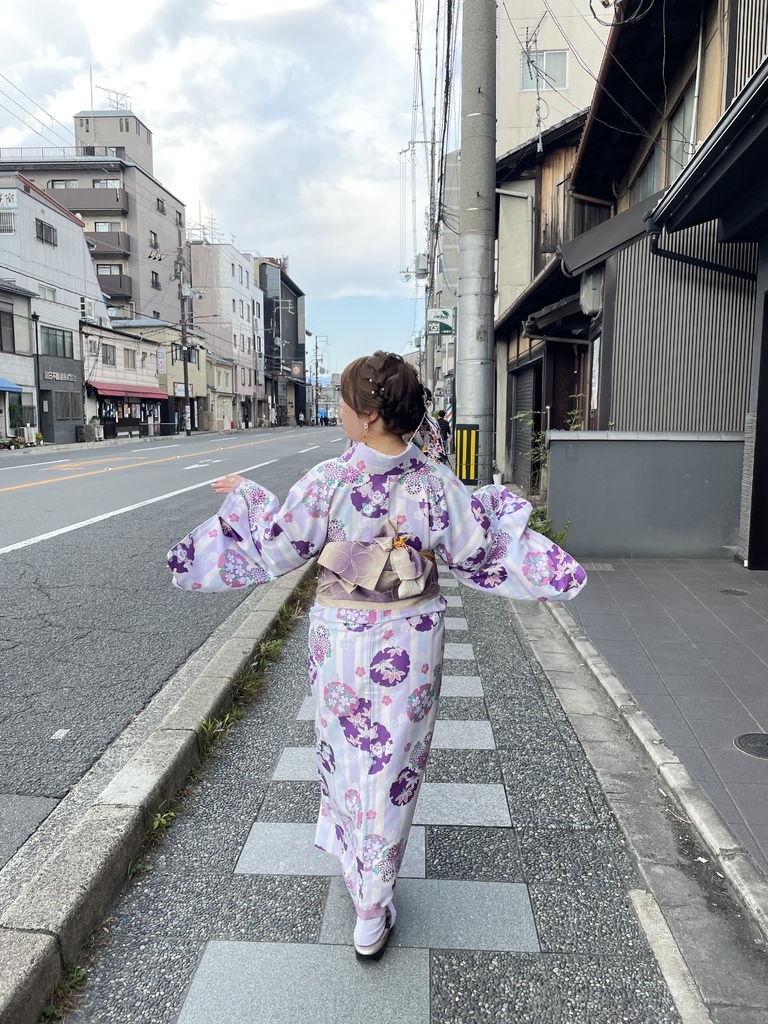 【跟著查理玩】和服、木屐、神社，在京都讓時間暫停一下吧，體驗