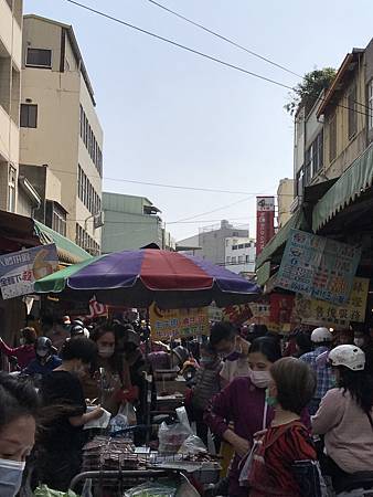 鹿港菜市場.jpg