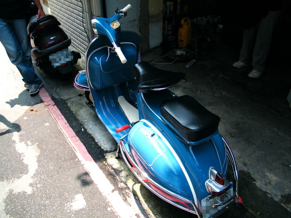 Vespa_06.jpg