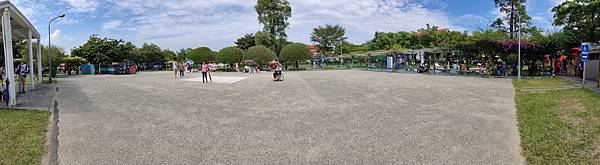 從1歲玩到12歲，高生活機能停車不用錢～中興新村兒童公園