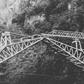 1908年11月24日架设桥身.jpg