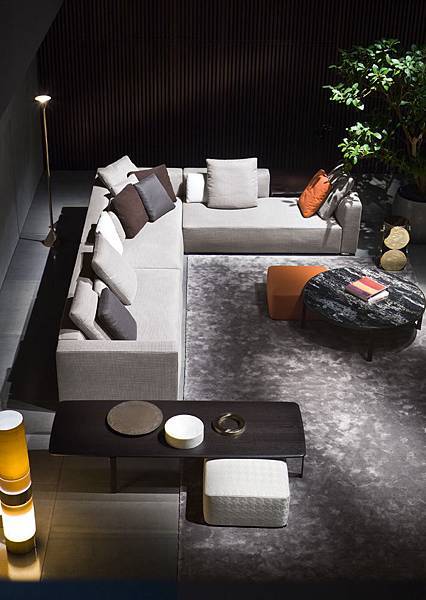 Minotti Stand 2011_CF002482.jpg