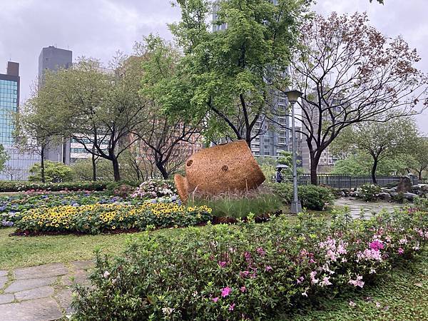 杜鵑花季~台北花季~大安森林公園(捷運大安森林公園站)~適合