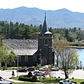 鳥瞰Lake Mirror和教堂