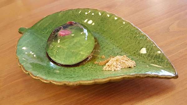 桃園 暖食涼品 薇拉小公主推薦 超有日本風的夢幻系甜品王 晶瑩剔透水信玄餅ぷるるん 就像水裏的一朵櫻花 薇拉 Vera 痞客邦
