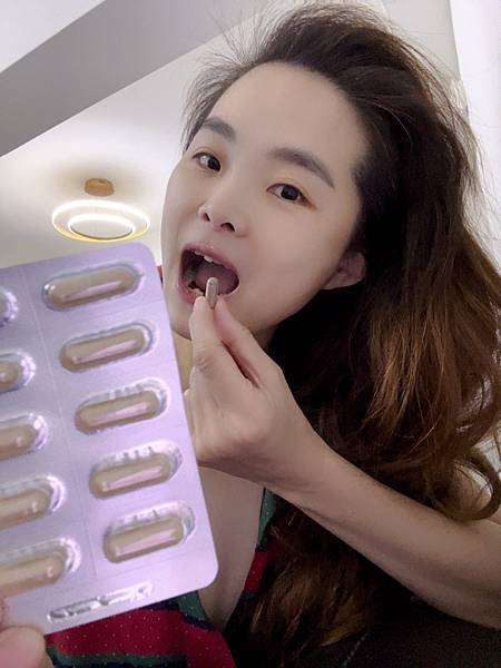 女人知己試用大隊,口碑行銷,部落客行銷,2S專利胜肽超能双配方膠囊,番紅花胜肽,苦瓜胜肽,調節生理機能,減少體內負擔,消除囤積,提升代謝,增加飽足感