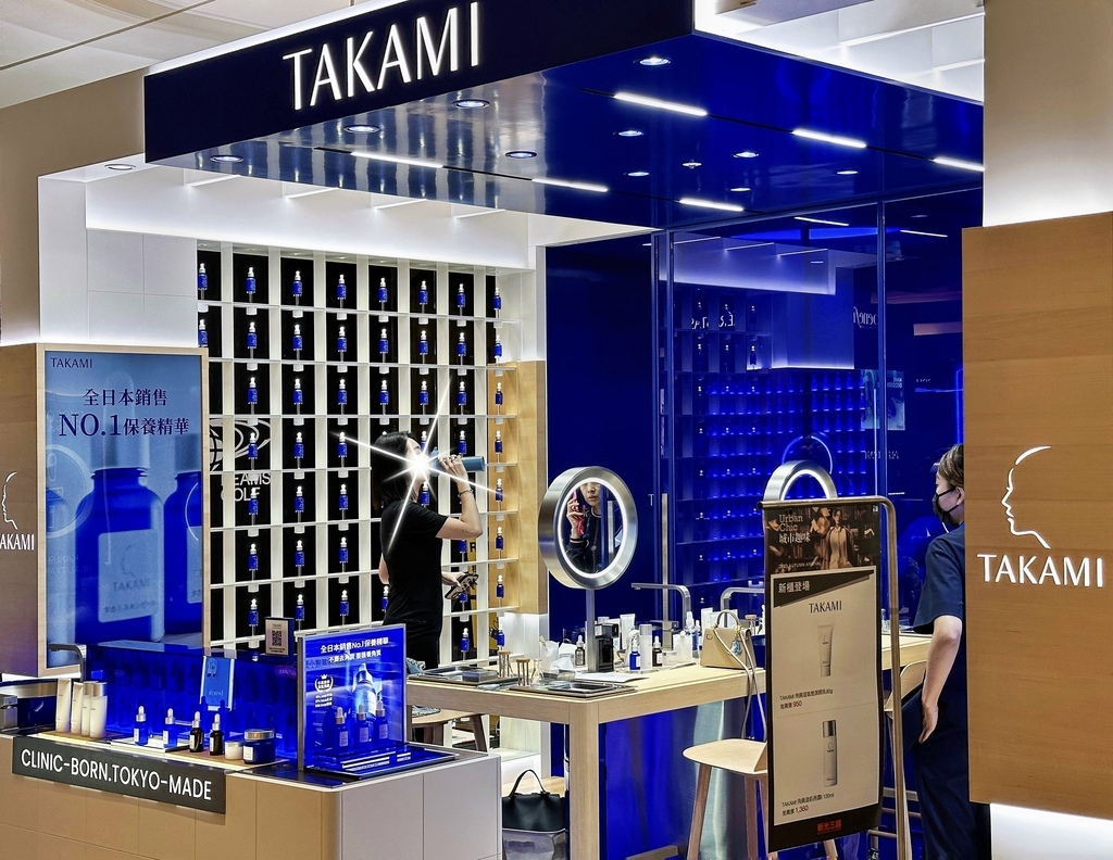日本小藍瓶評價｜全日本銷售No.1【TAKAMI】角質道三步