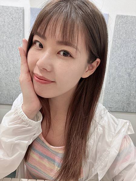 POETRYDANI 霧感遮瑕隔離乳 試用