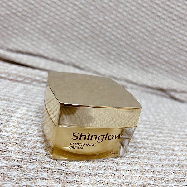 SHINGLOW 昕荋睿駐顏霜 試用