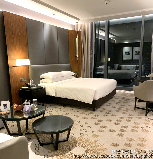 Hyatt Regency Bangkok Sukhumvit-2.jpg