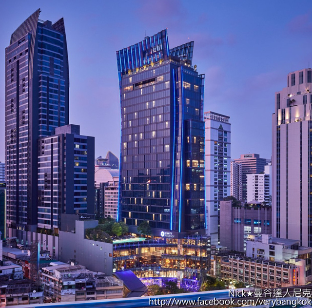 Hyatt Regency Bangkok Sukhumvit-1.jpg