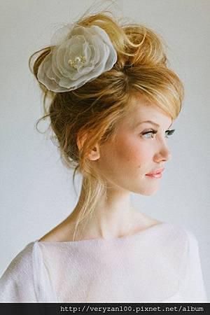 wedding-hairstyle35_hair-and-makeup-by-steph-ciara-richardson-photography-look-5-side.jpg