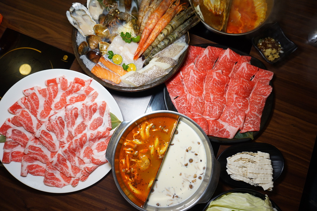 [廣宣] 新北 極禾鍋物 徐匯中學站- 雙人海陸全餐