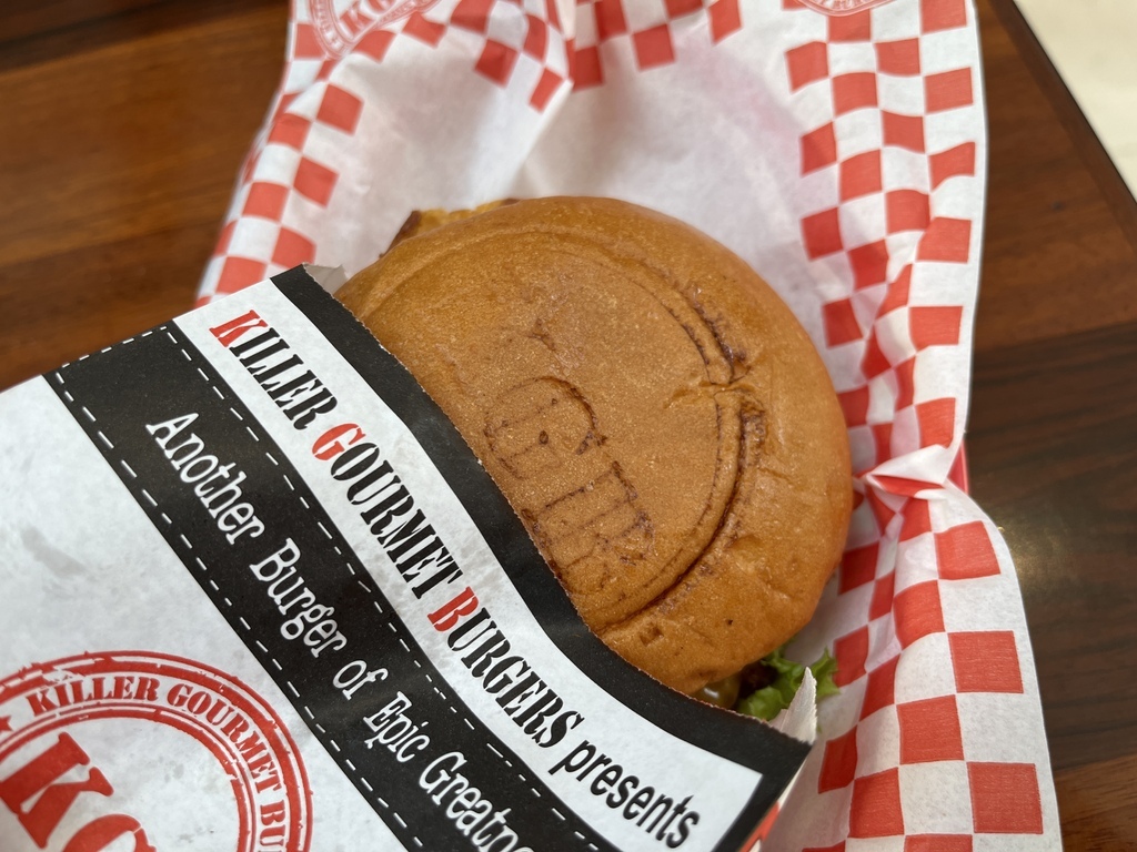 [食記] 吉隆坡 KGB BURGER-奶昔漢堡都不錯  