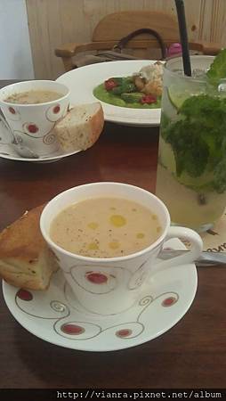 IMAG0300 IMAG0300