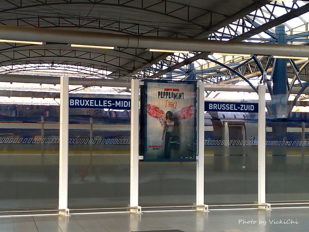 /tmp/phpUYfFKe /tmp/phpUYfFKe