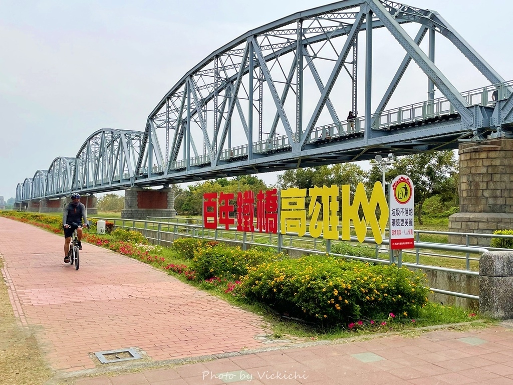 /tmp/phpGtQstC /tmp/phpGtQstC