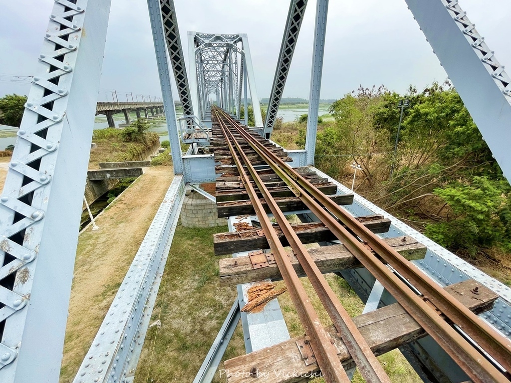 /tmp/phpihREq2 /tmp/phpihREq2