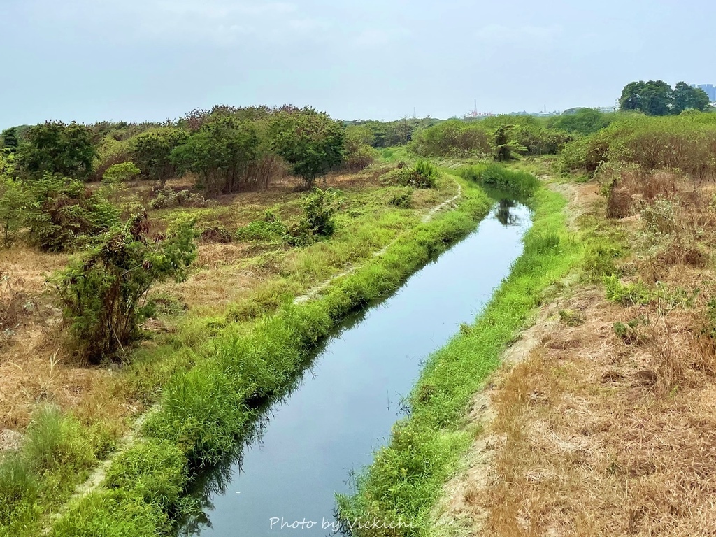 /tmp/phperWUz5 /tmp/phperWUz5