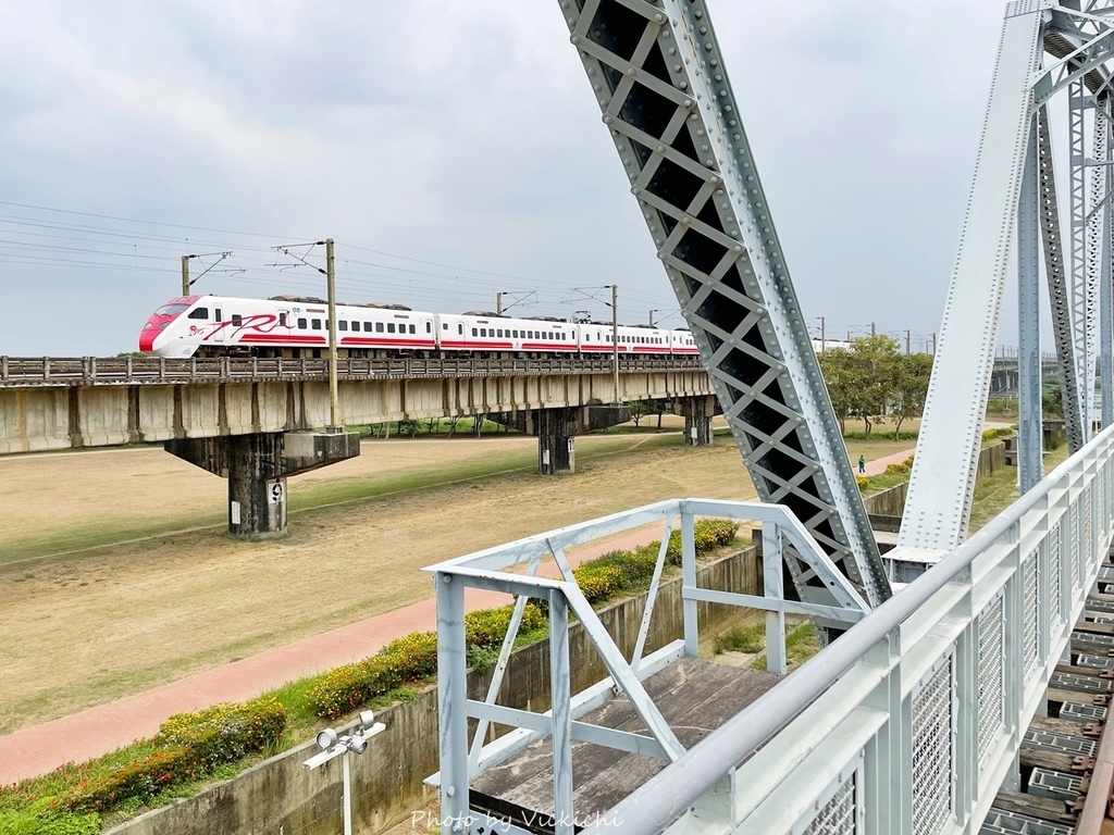 /tmp/php0w7d3U /tmp/php0w7d3U