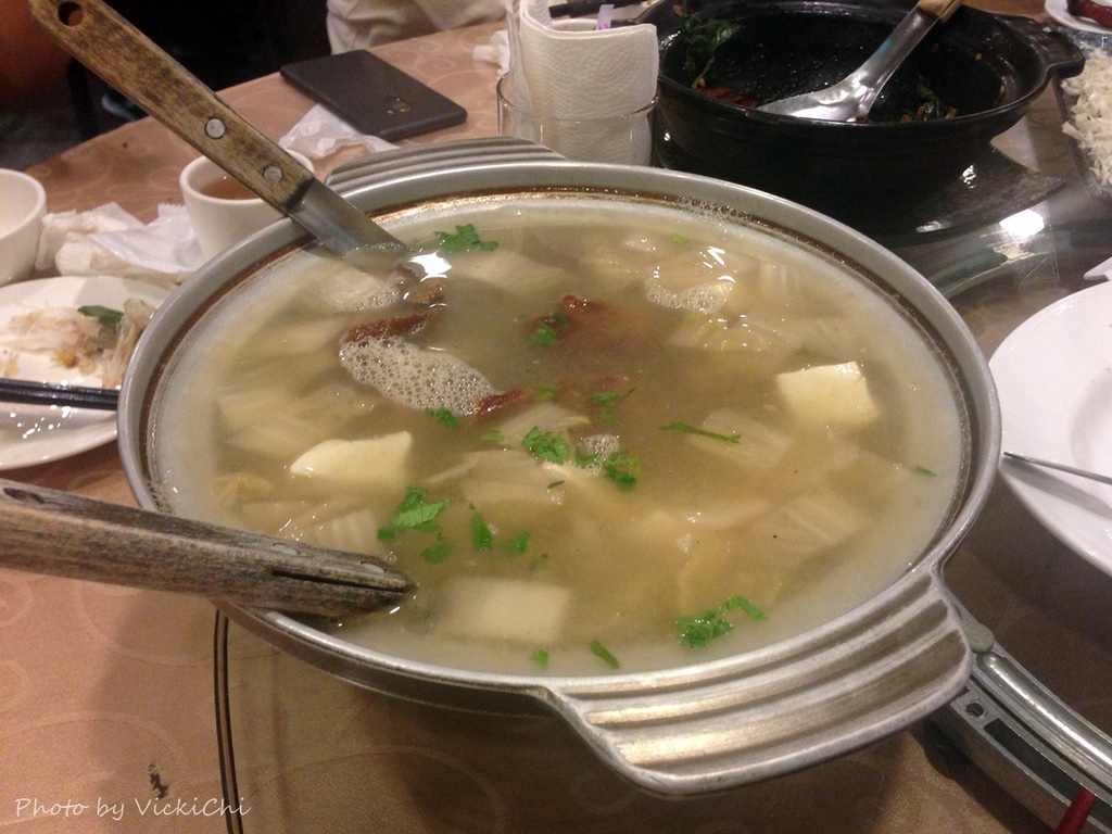 /tmp/phpK6T3cw /tmp/phpK6T3cw