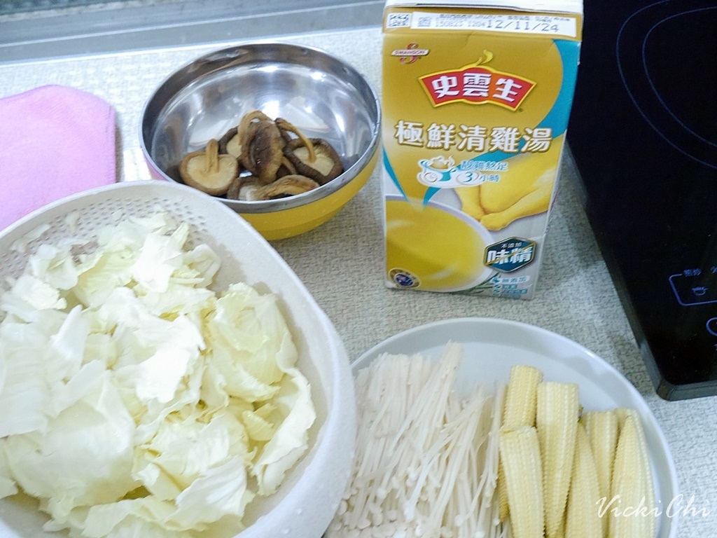 /tmp/phpForxb3 /tmp/phpForxb3