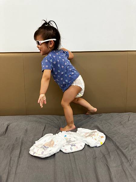 日本王子Genki超柔軟紙尿褲-不僅親膚超透氣，寶貝更能輕鬆