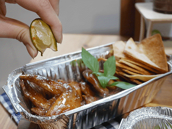 Webp.net-gifmaker (12).gif