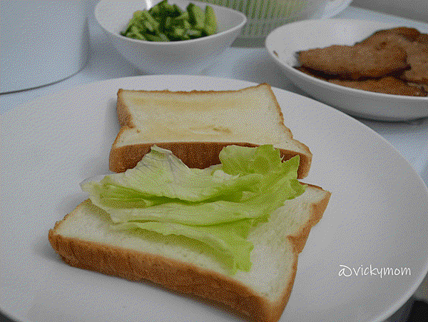 Webp.net-gifmaker (10).gif