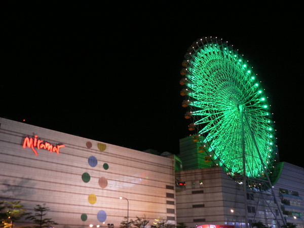 夜晚的摩天輪 @