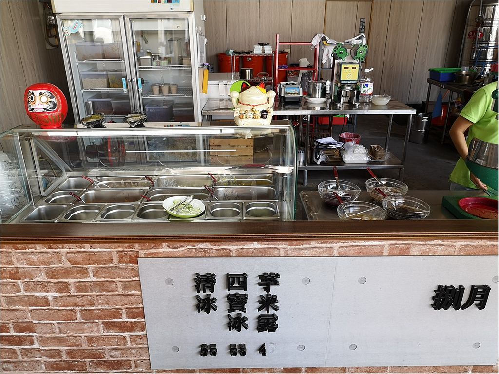 高雄冰品美食 泉捌月金木犀專賣 大熱天 來碗清甜桂花蜜清冰ｘ桂花粉粿 還有職人芋米露 濃郁滑順好好喝 Miss V 痞客邦