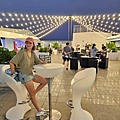 batch_725883_0.jpg