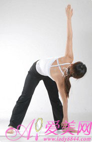 脊柱保健瑜伽動作 矯正脊柱側彎問題