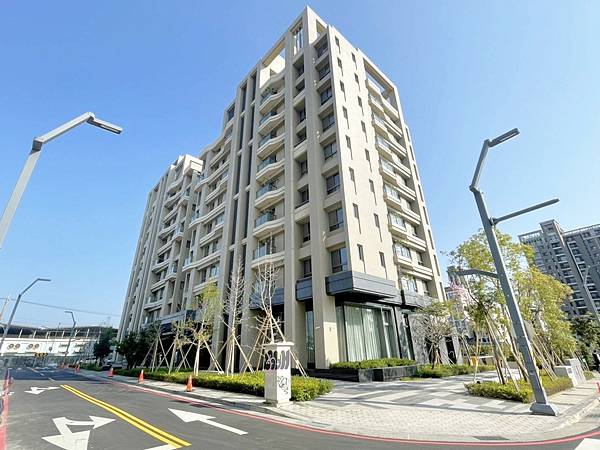 「創研逸品」經貿園區x逢甲商圈x十二期．耀眼區域價值．全新３