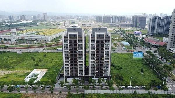 機捷特區「聚佳捷作」．