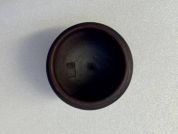 《毛澤東肖像紫砂茶壺》賞析 F.jpeg 《毛澤東肖像紫砂茶壺》賞析 F.jpeg