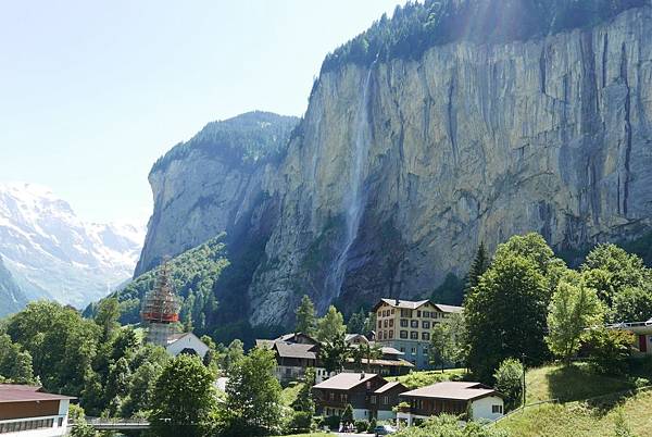 1080716_P08_勞特布魯嫩(Lauterbrunnen)小鎮_07_結果.JPG