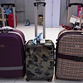 三個女人的行李箱